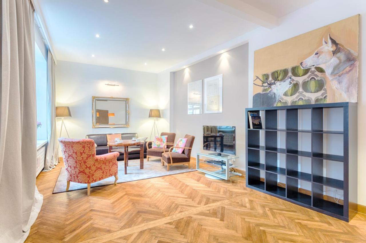 Tyzenhauz Apartments Krowoderska Street クラクフ エクステリア 写真