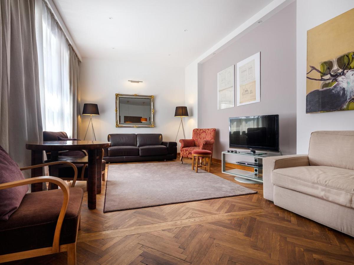 Tyzenhauz Apartments Krowoderska Street クラクフ エクステリア 写真