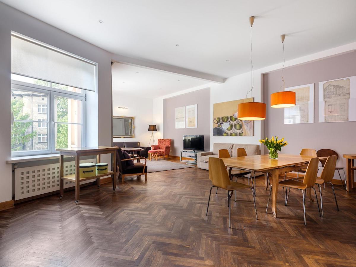 Tyzenhauz Apartments Krowoderska Street クラクフ エクステリア 写真