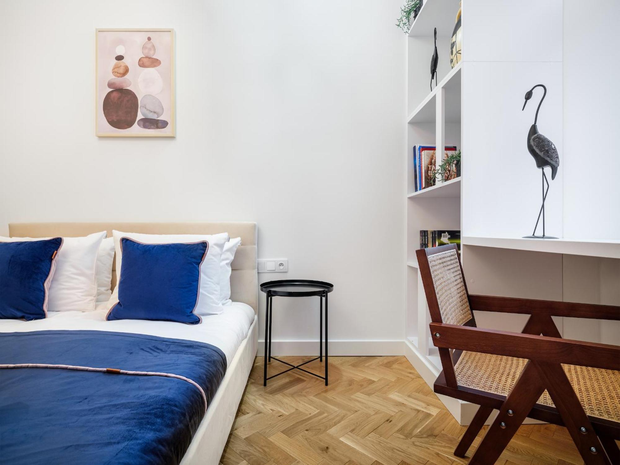 Tyzenhauz Apartments Krowoderska Street クラクフ エクステリア 写真