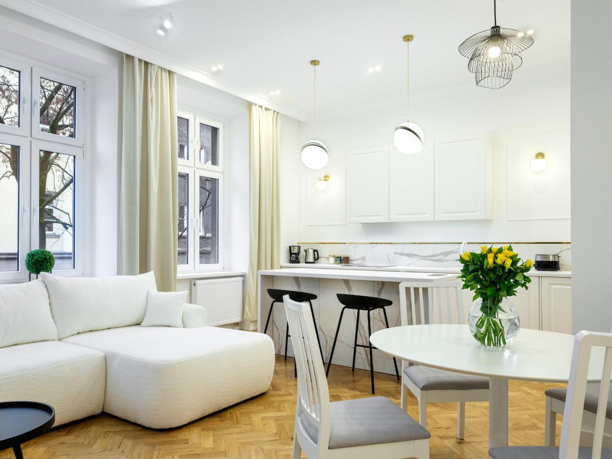 Tyzenhauz Apartments Krowoderska Street クラクフ エクステリア 写真