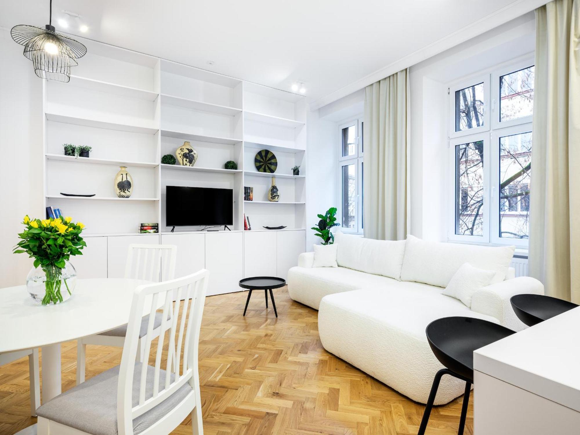 Tyzenhauz Apartments Krowoderska Street クラクフ エクステリア 写真