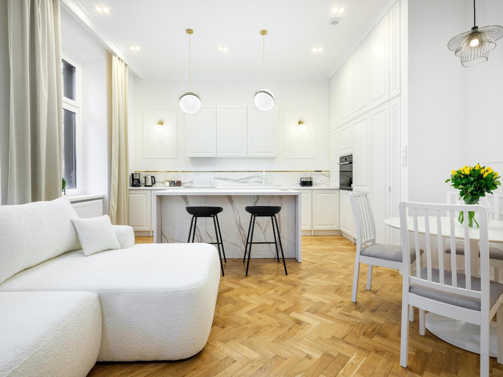Tyzenhauz Apartments Krowoderska Street クラクフ エクステリア 写真
