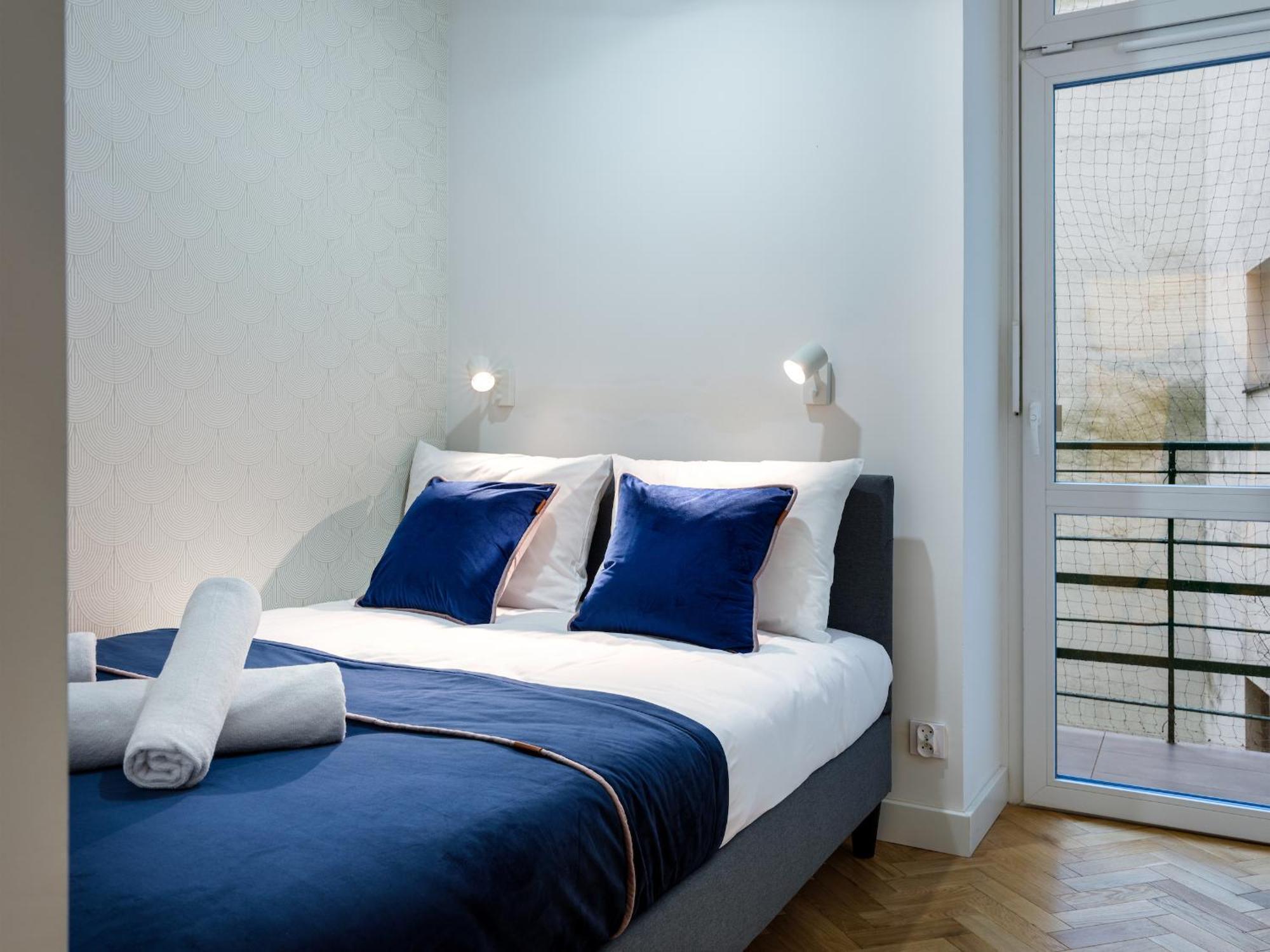 Tyzenhauz Apartments Krowoderska Street クラクフ エクステリア 写真
