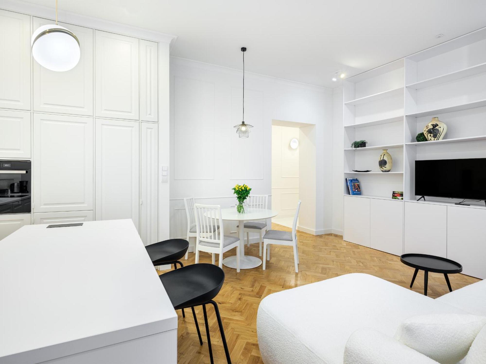 Tyzenhauz Apartments Krowoderska Street クラクフ エクステリア 写真
