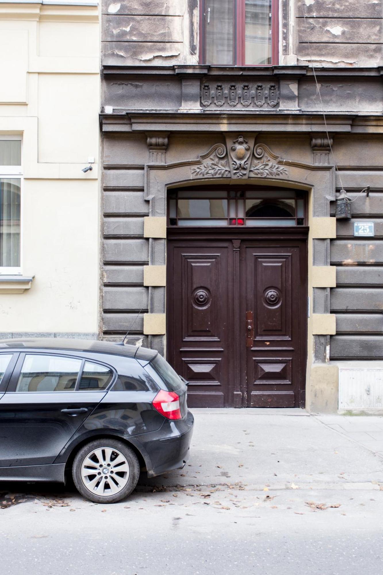 Tyzenhauz Apartments Krowoderska Street クラクフ エクステリア 写真