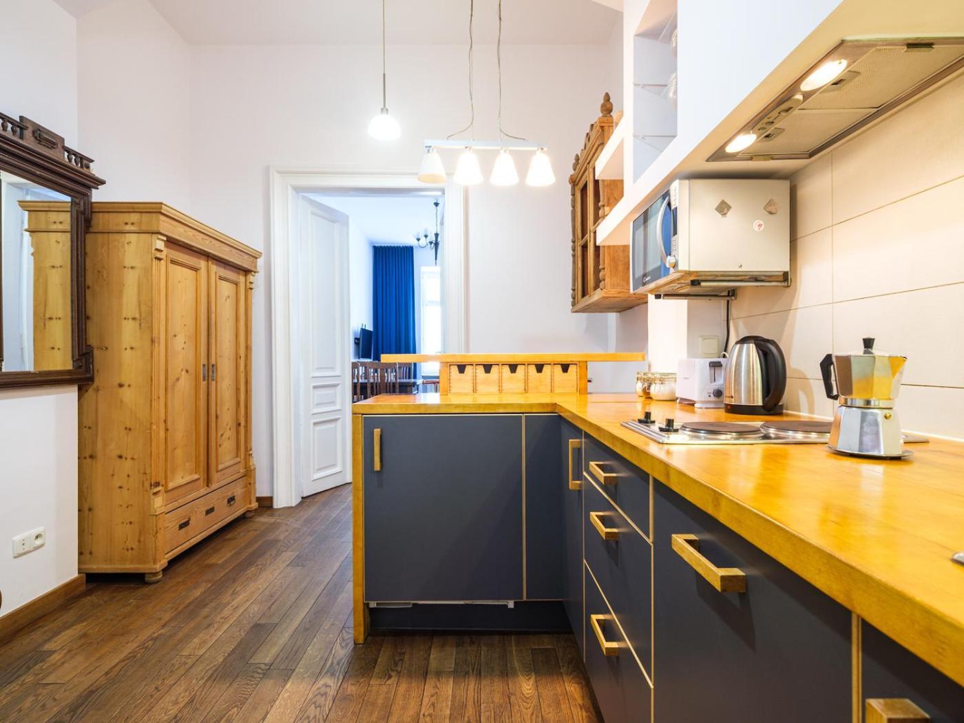 Tyzenhauz Apartments Krowoderska Street クラクフ エクステリア 写真